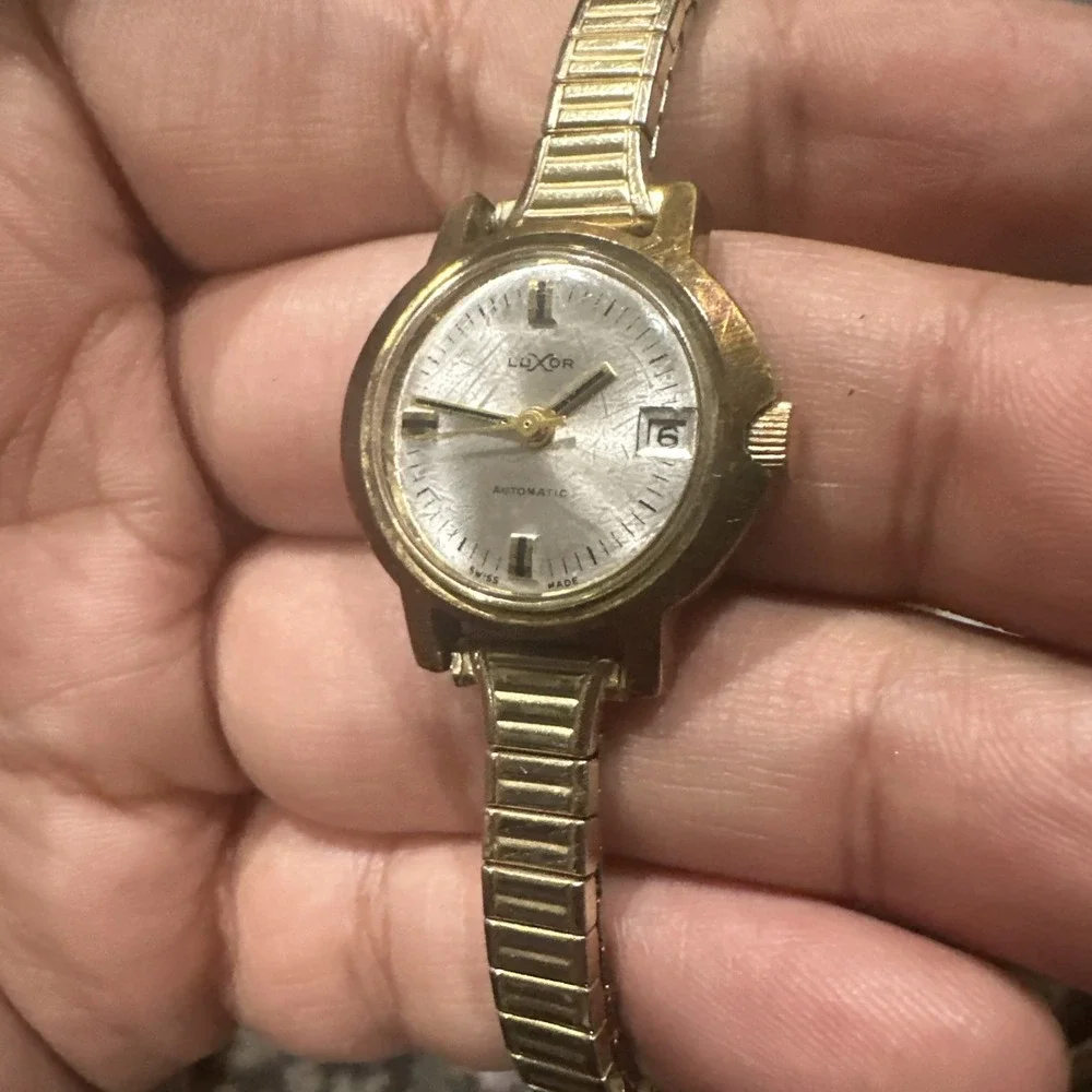 Working Vintage Luxor Automatic Gold Tone‎ Women's Swiss watch 24MM Rare Fit 7in